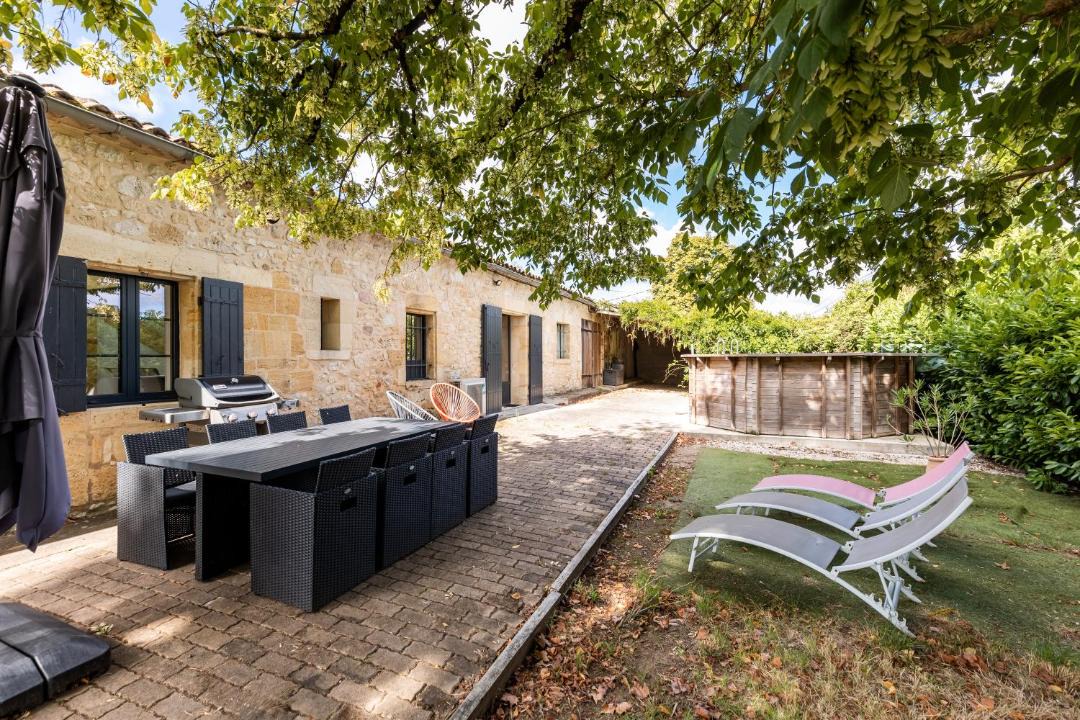 Photo of Others in Les Salles-De-Castillon