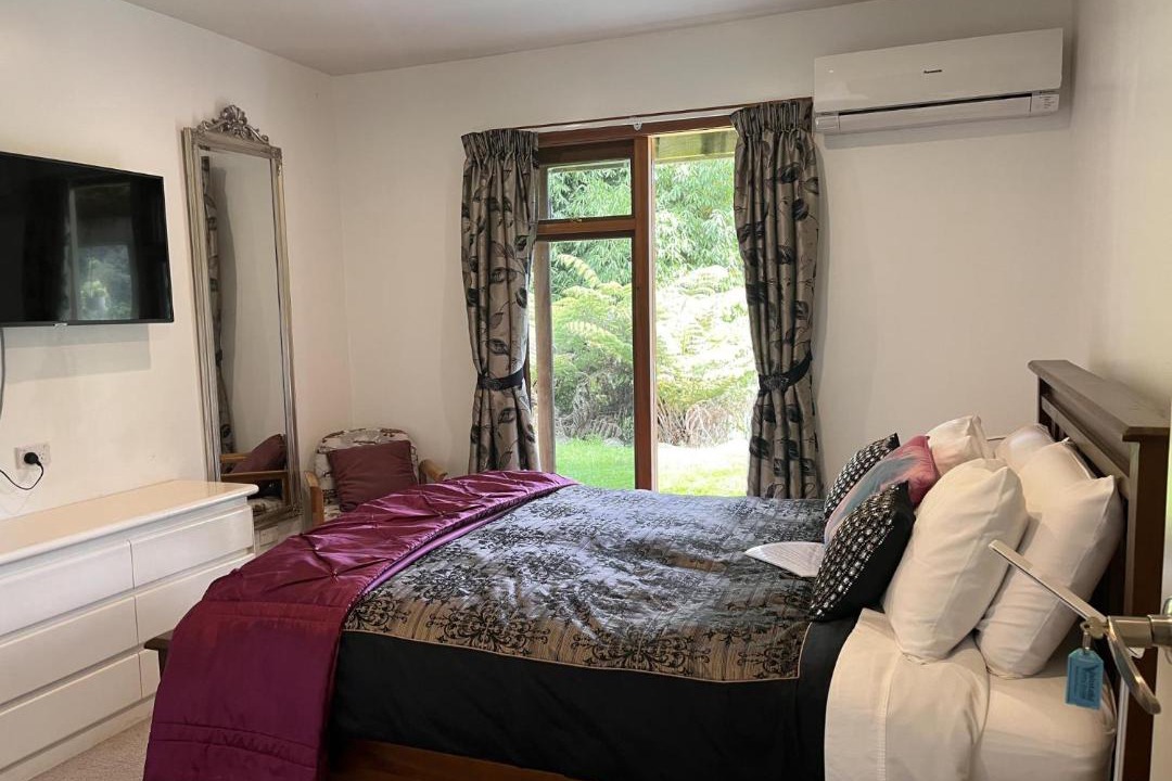 Photo of Others in Thames