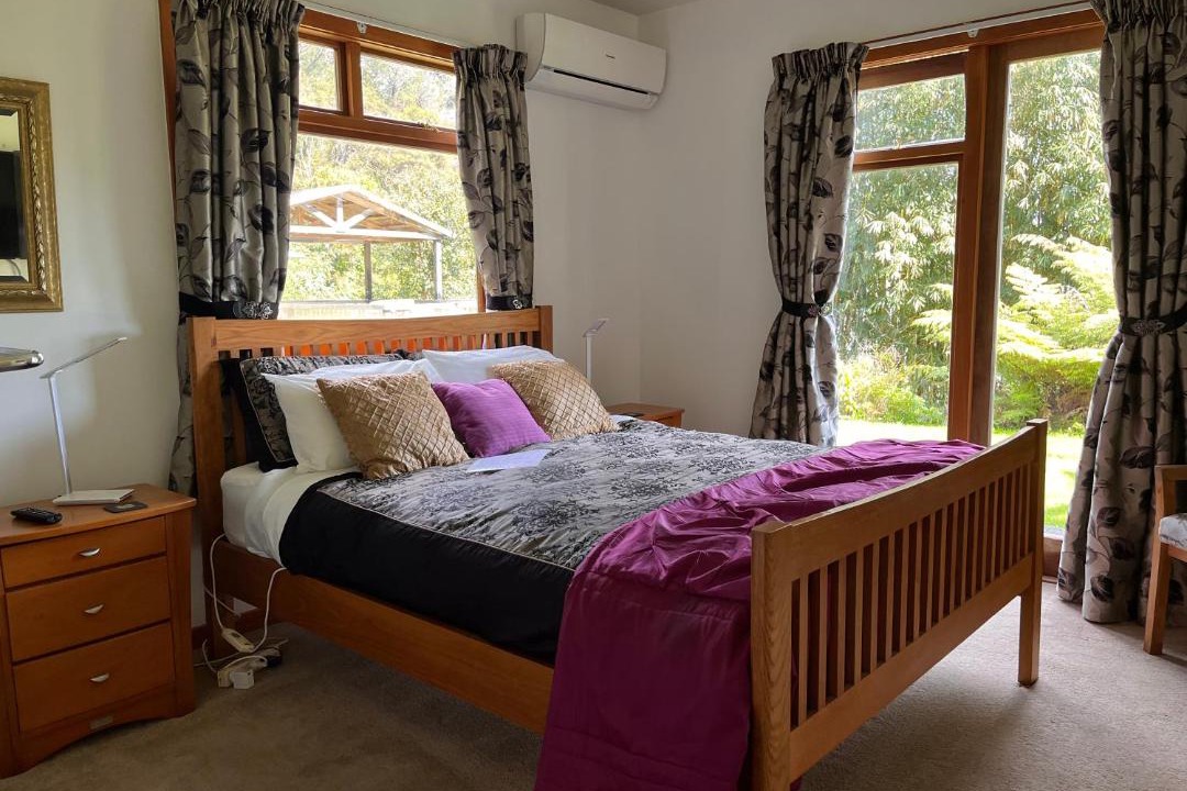 Photo of Others in Thames