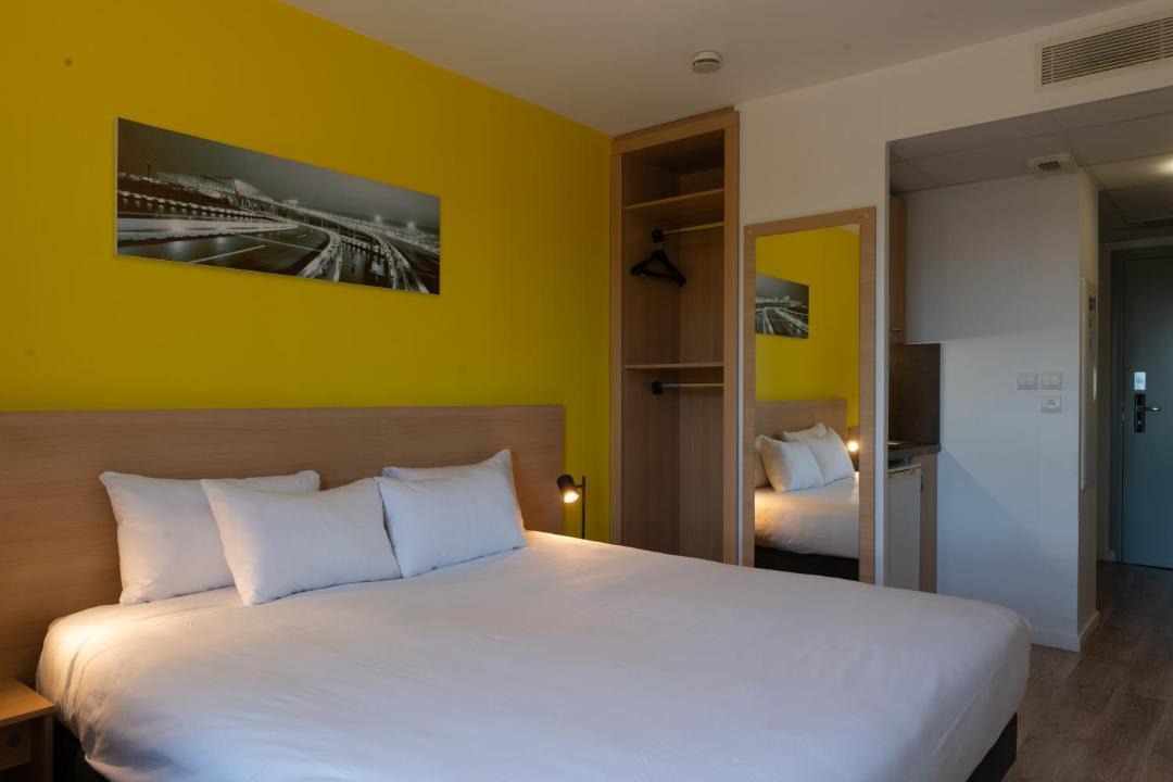 Photo of Bedroom in Saint-Priest