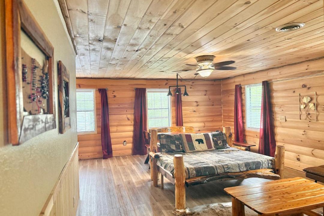 Photo of Bedroom in Sevierville