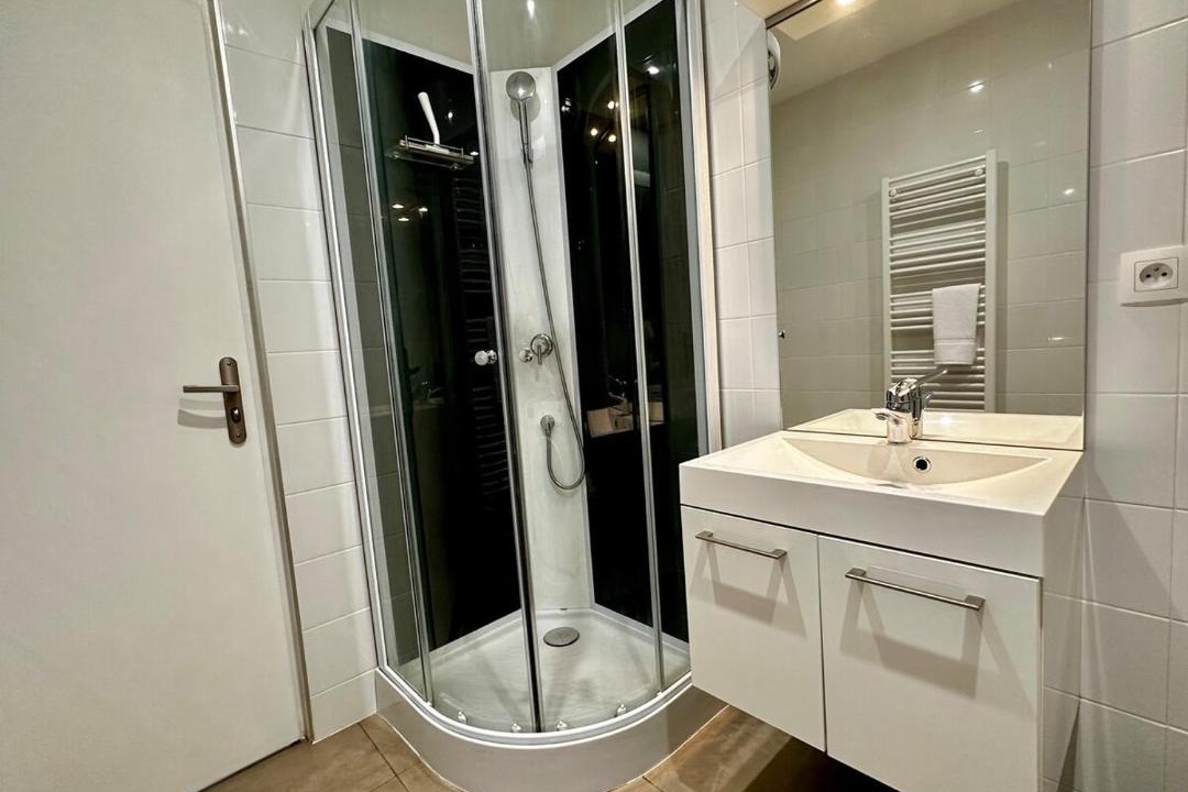 Photo of Bathroom in Woippy