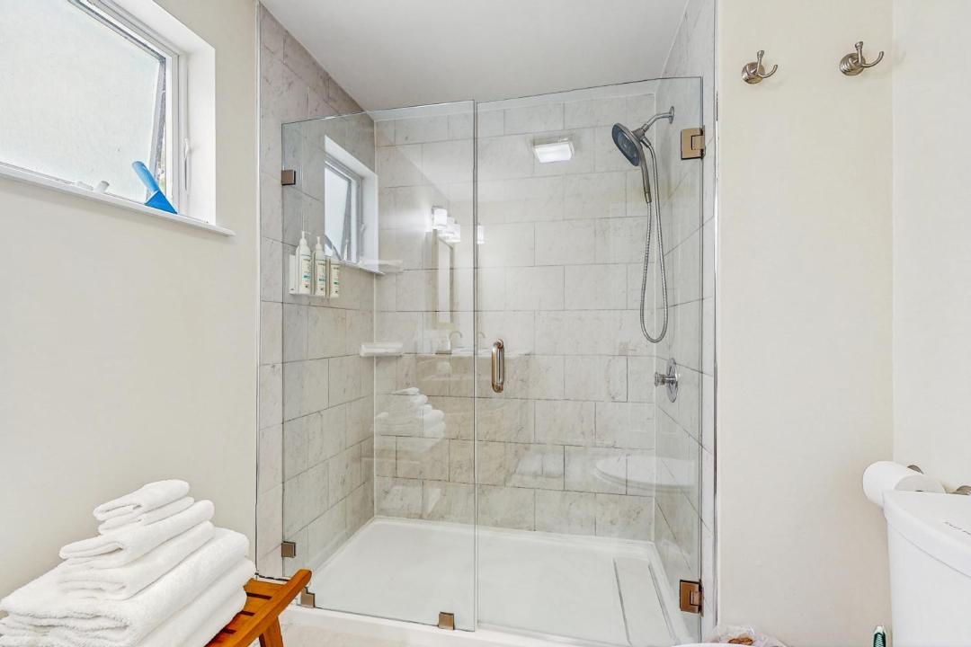 Photo of Others in Malletts Bay