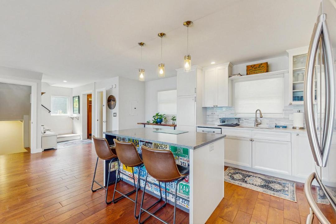 Photo of Others in Malletts Bay