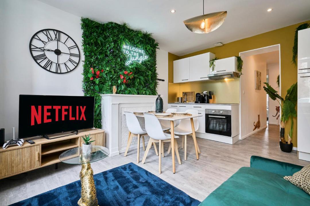 Photo of Others in Carvin