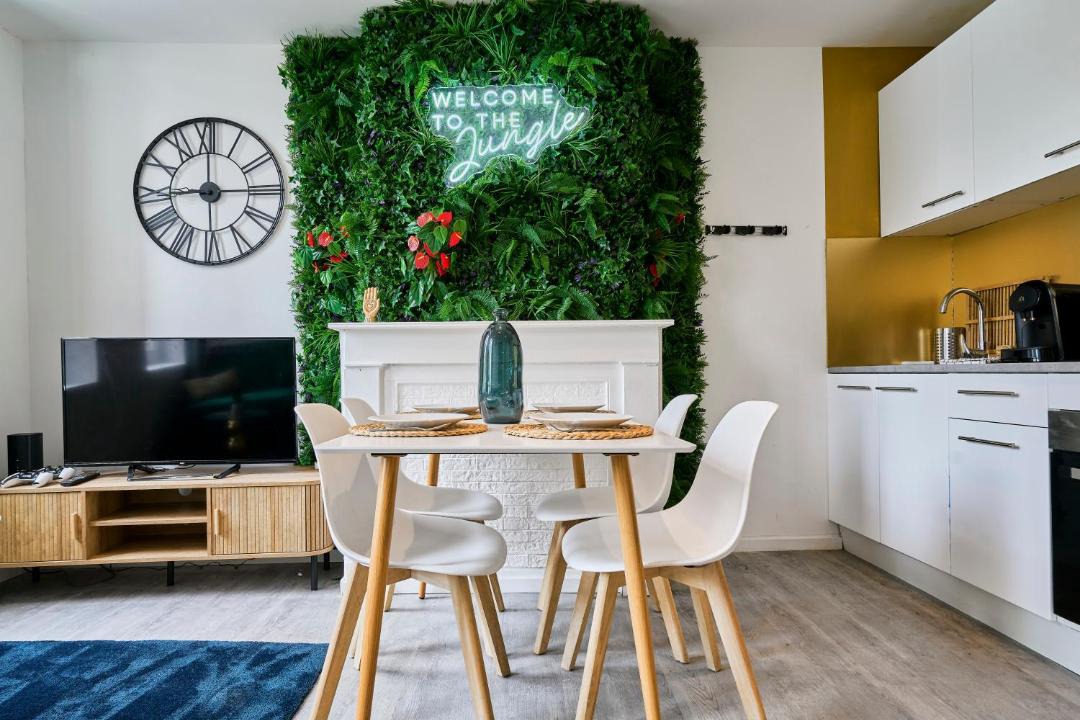 Photo of Others in Carvin