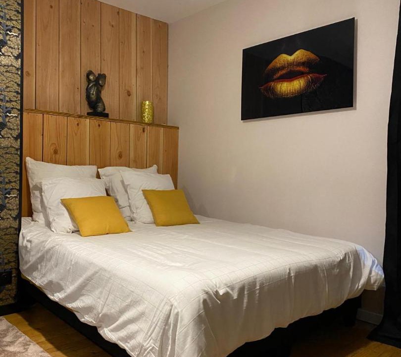 Photo of Bedroom in Troarn