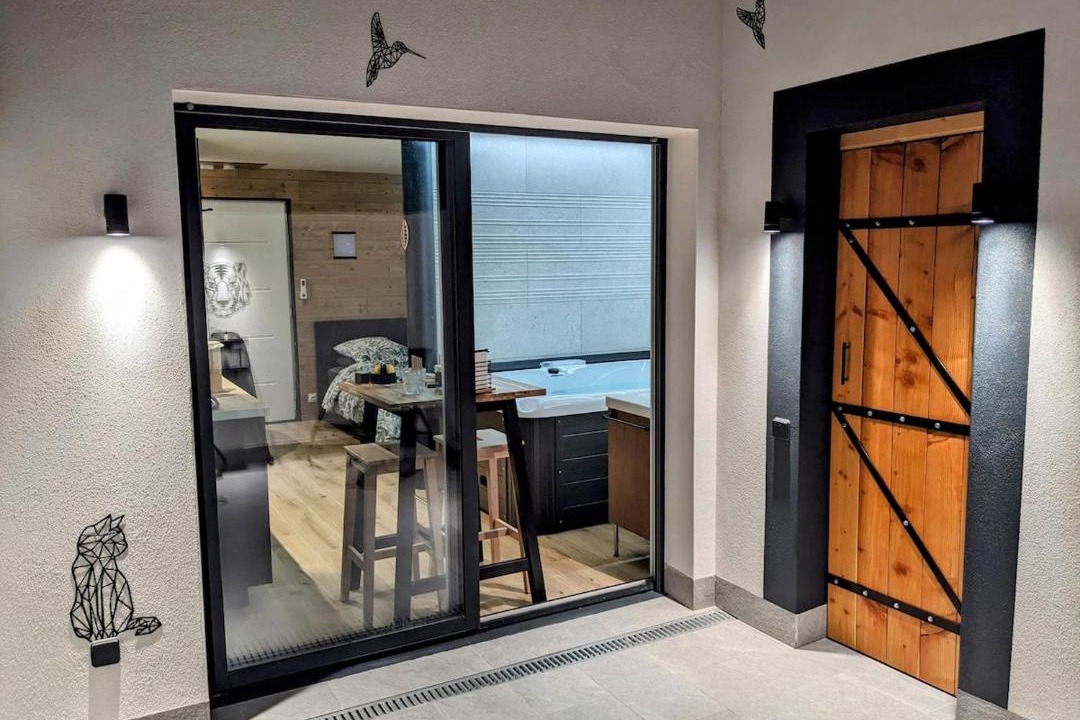 Photo of Others in Les Echelles