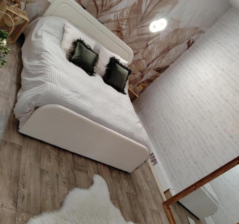 Photo of Others in Saint-Jean-Froidmentel