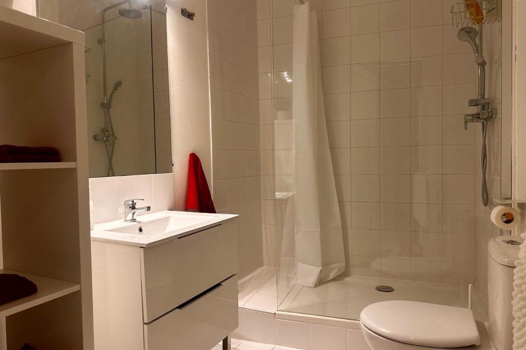 Photo of Bathroom in Noailles