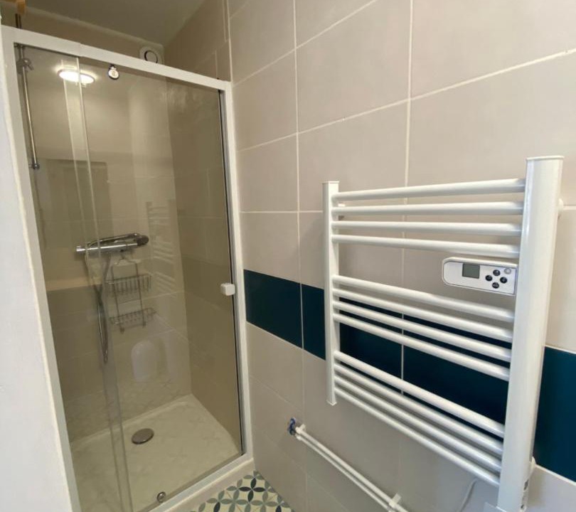 Photo of Bathroom in Tredrez-Locquemeau