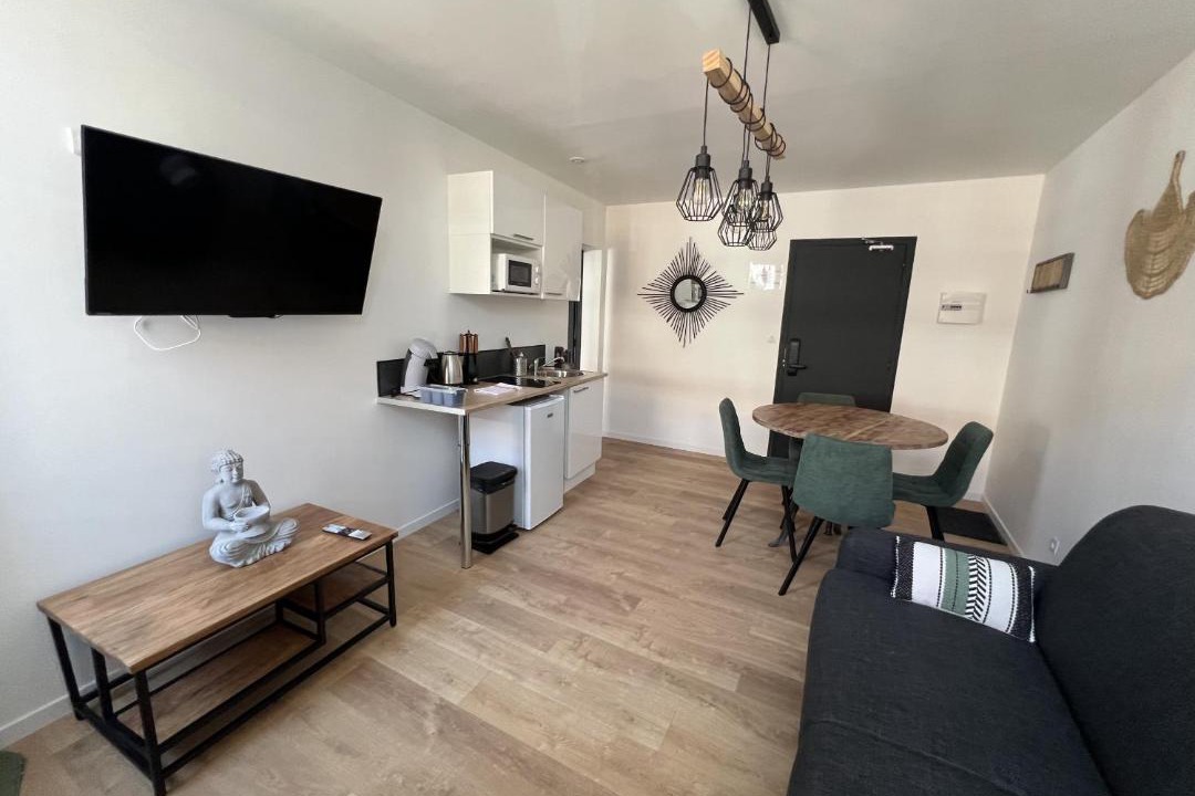 Photo of Others in Lens