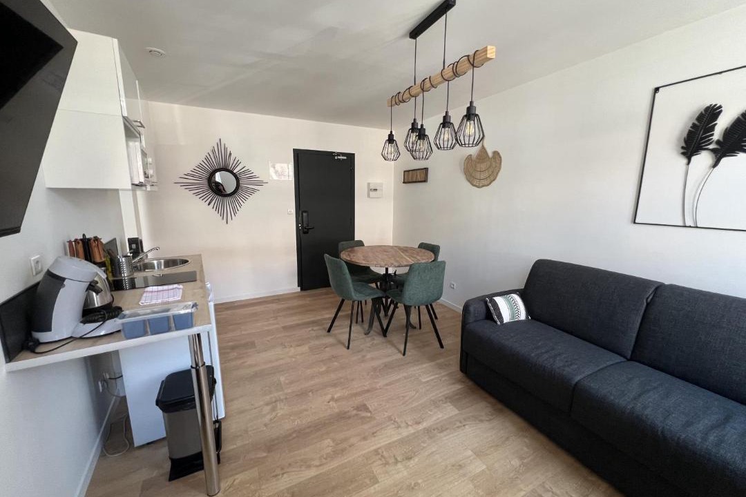 Photo of Livingroom in Lens