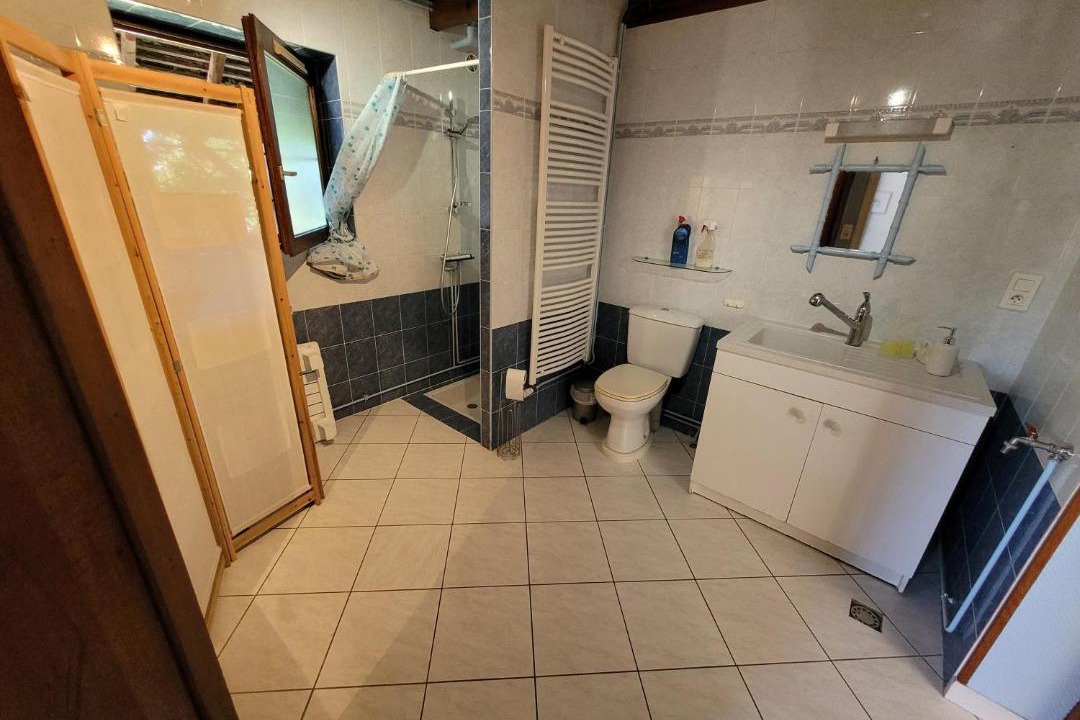 Photo of Bathroom in Corbelin