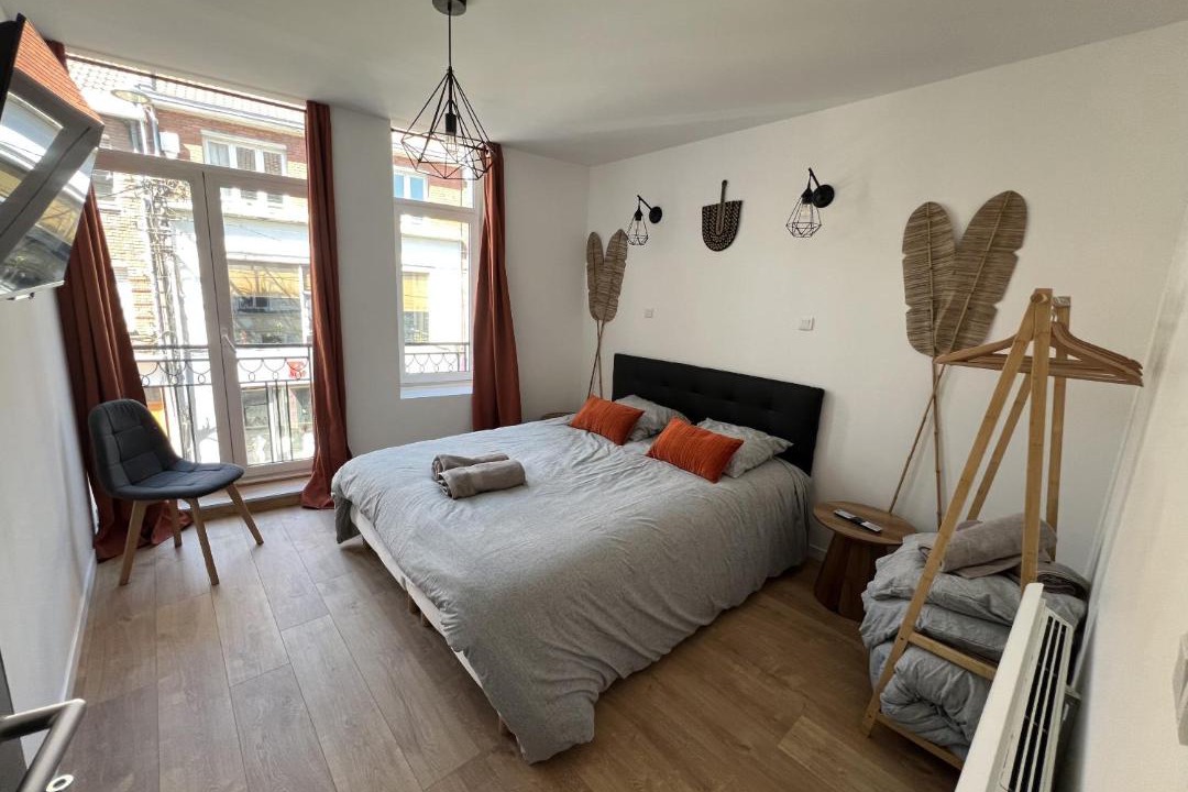 Photo of Others in Lens