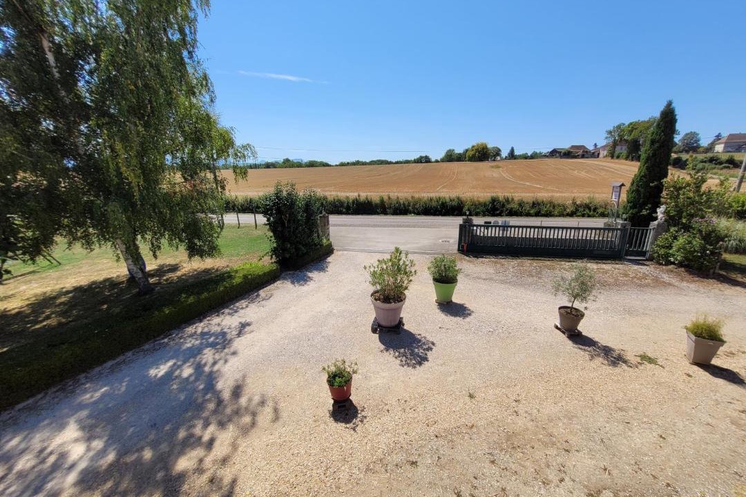 Photo of Others in Corbelin