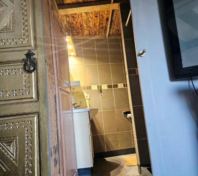 Photo of Bathroom in Ganges