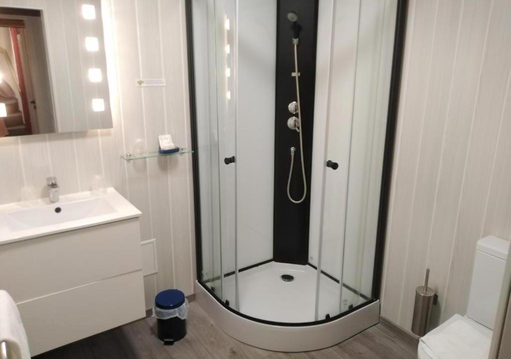 Photo of Bathroom in Montreuil-sur-Mer