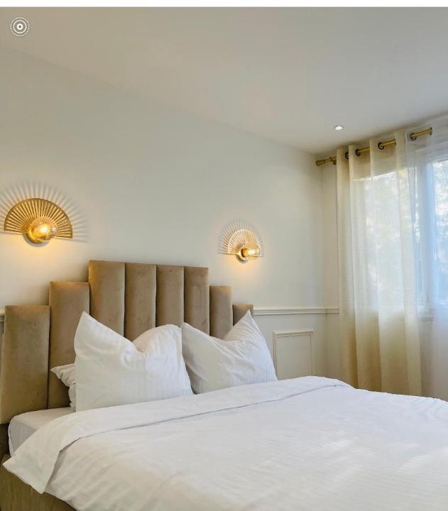 Photo of Bedroom in Villemomble