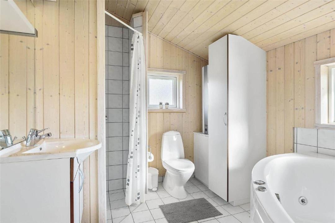 Photo of Bathroom in Snedsted