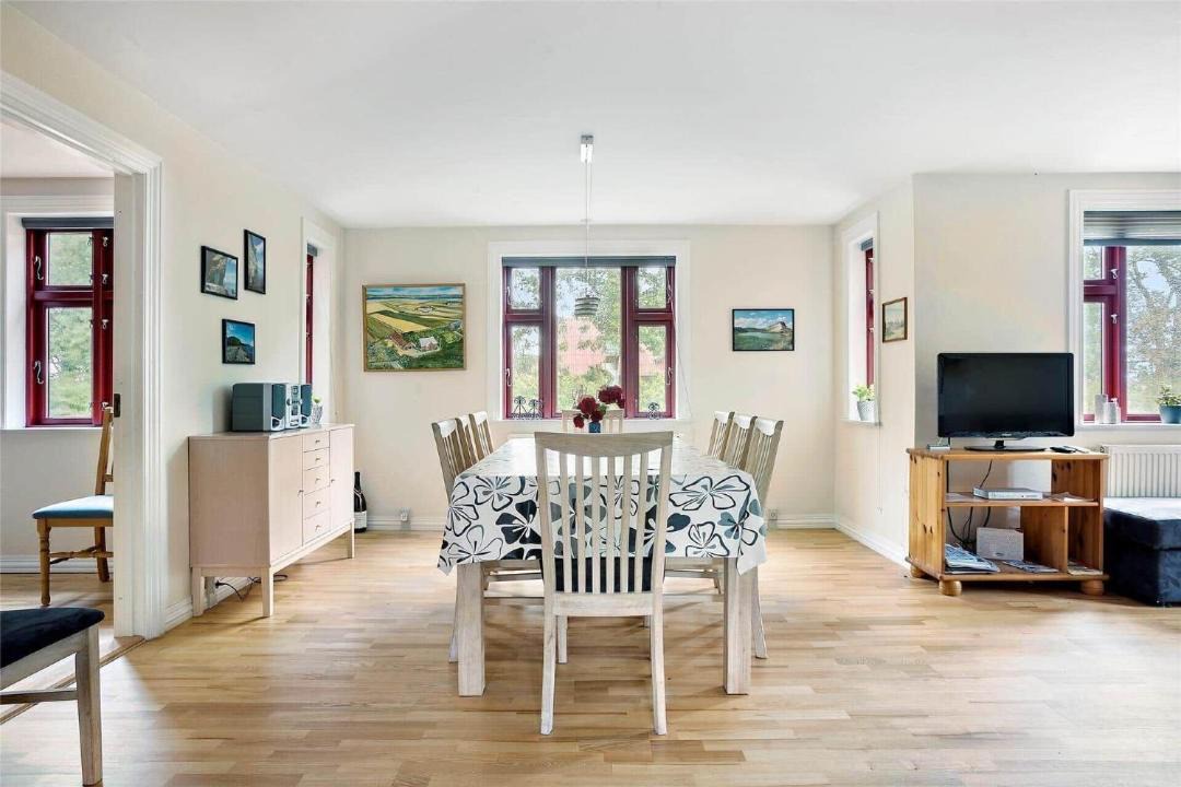 Photo of Others in ster Assels