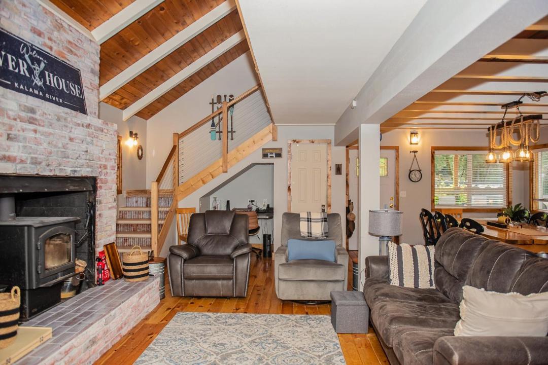 Photo of Others in Kalama