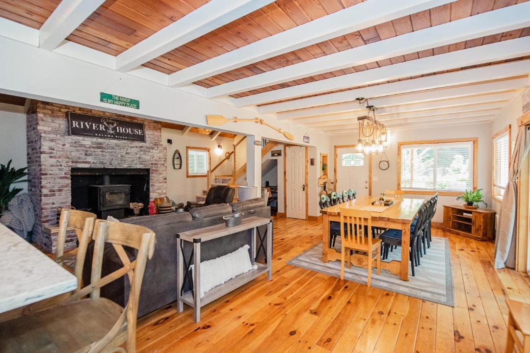 Photo of Others in Kalama