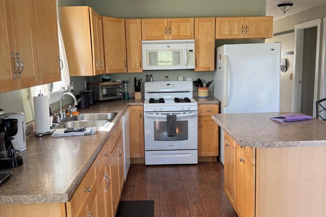 Photo of Kitchen in Newport Center