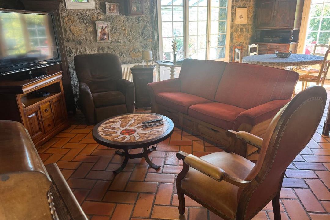 Photo of Others in Albies