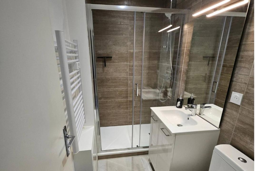 Photo of Others in Pin - Vert Galant