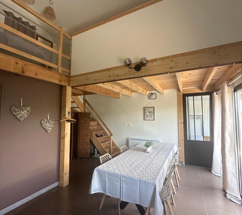 Photo of Others in Bremes