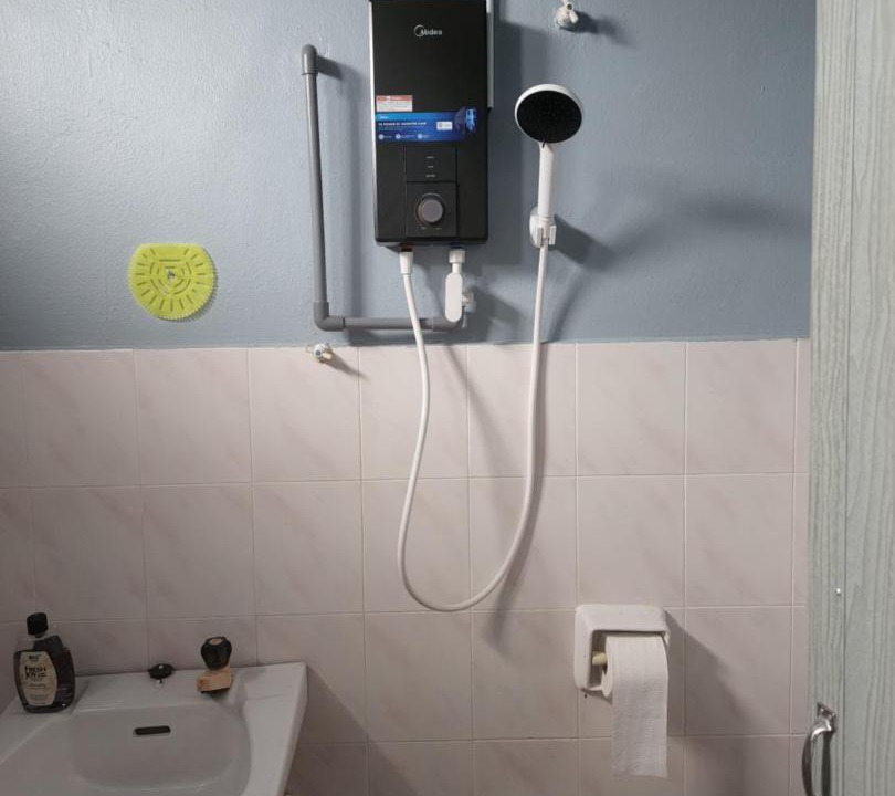 Photo of Bathroom in Kampung Bagan Lalang