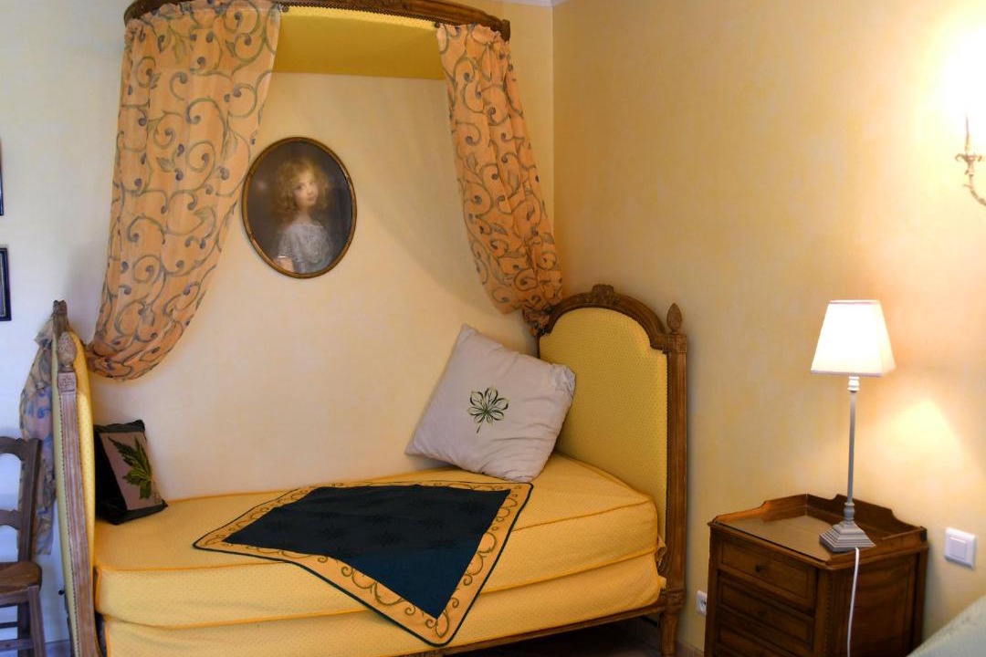 Photo of Others in Murs