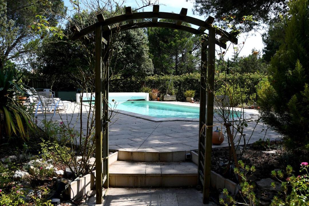 Photo of Others in Murs