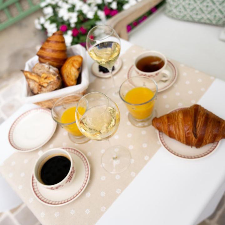 Photo of Others in Hautvillers