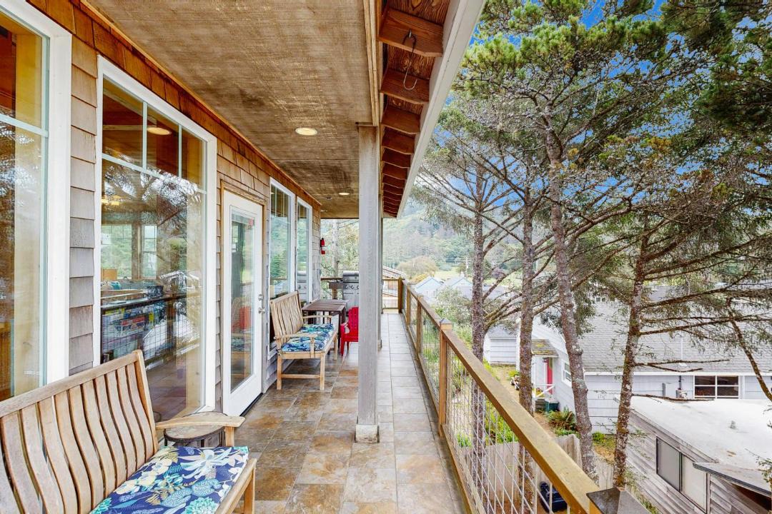 Photo of Patio Balcony in Neskowin