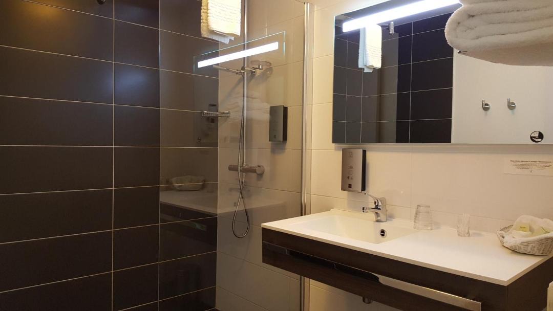 Photo of Others in Velluire