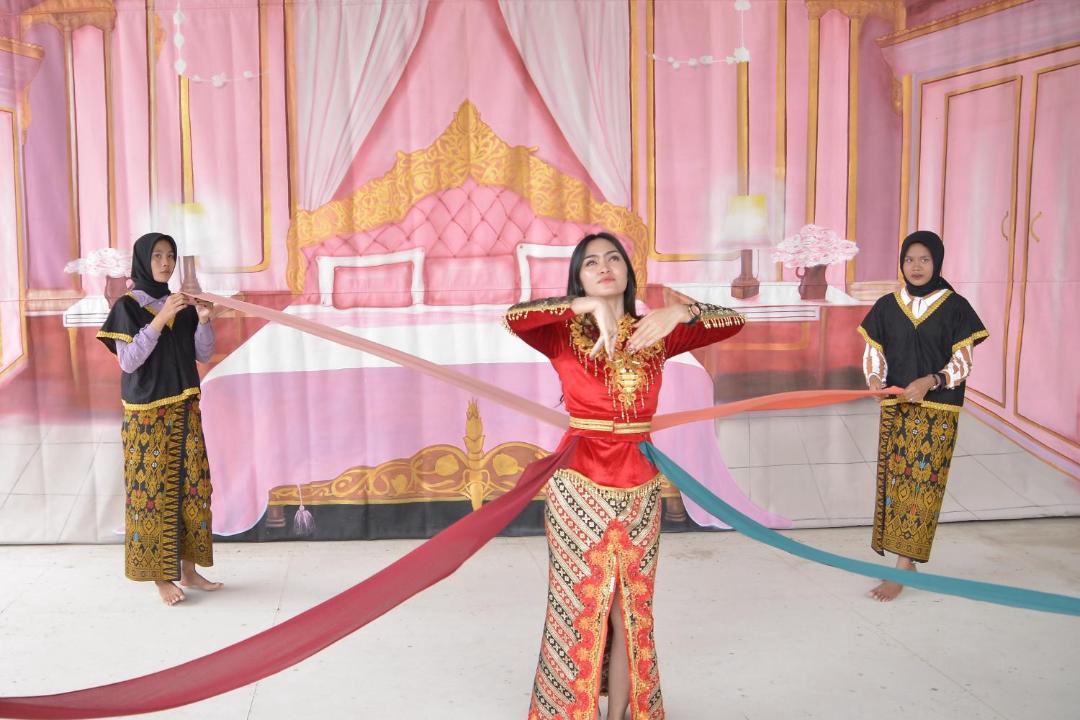 Photo of Others in Selong Belanak