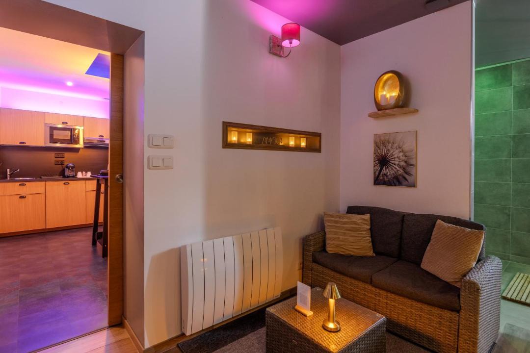 Photo of Others in Avelin