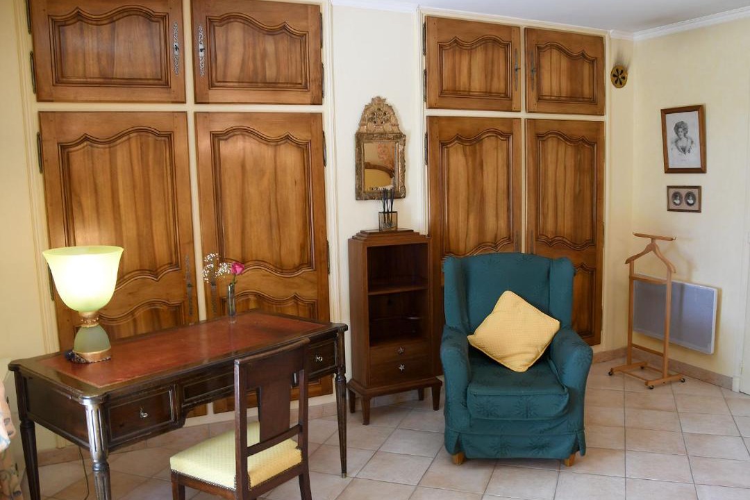 Photo of Livingroom in Murs