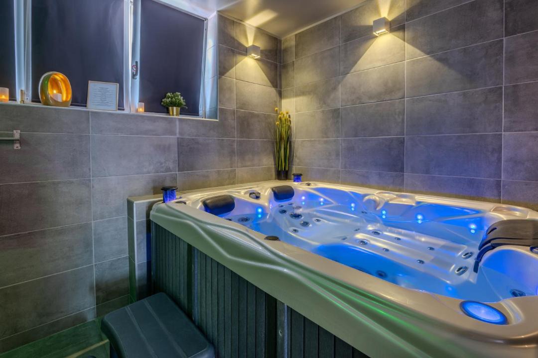 Photo of Bathroom in Avelin