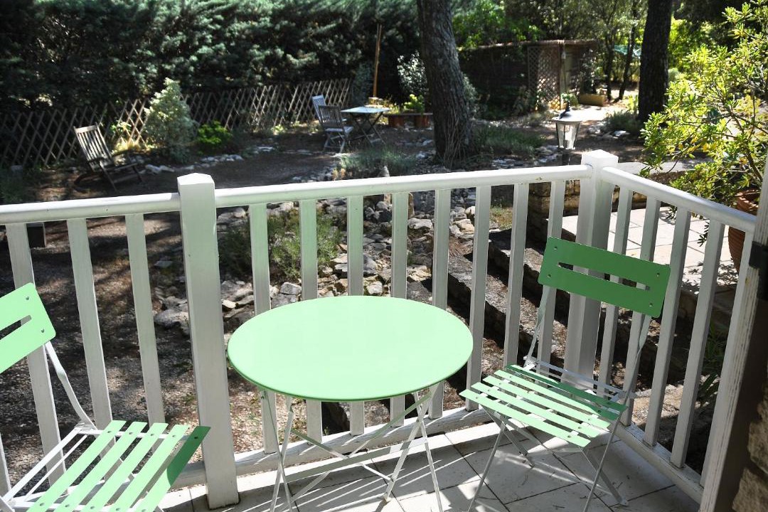 Photo of Others in Murs