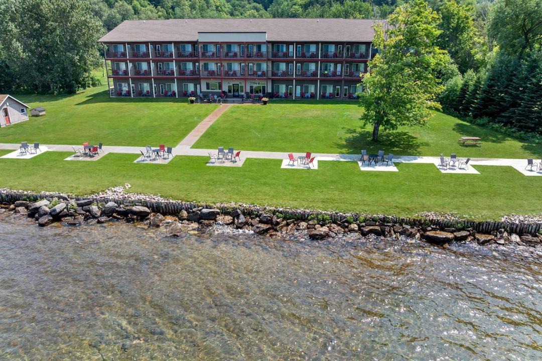 Photo of Others in Munising