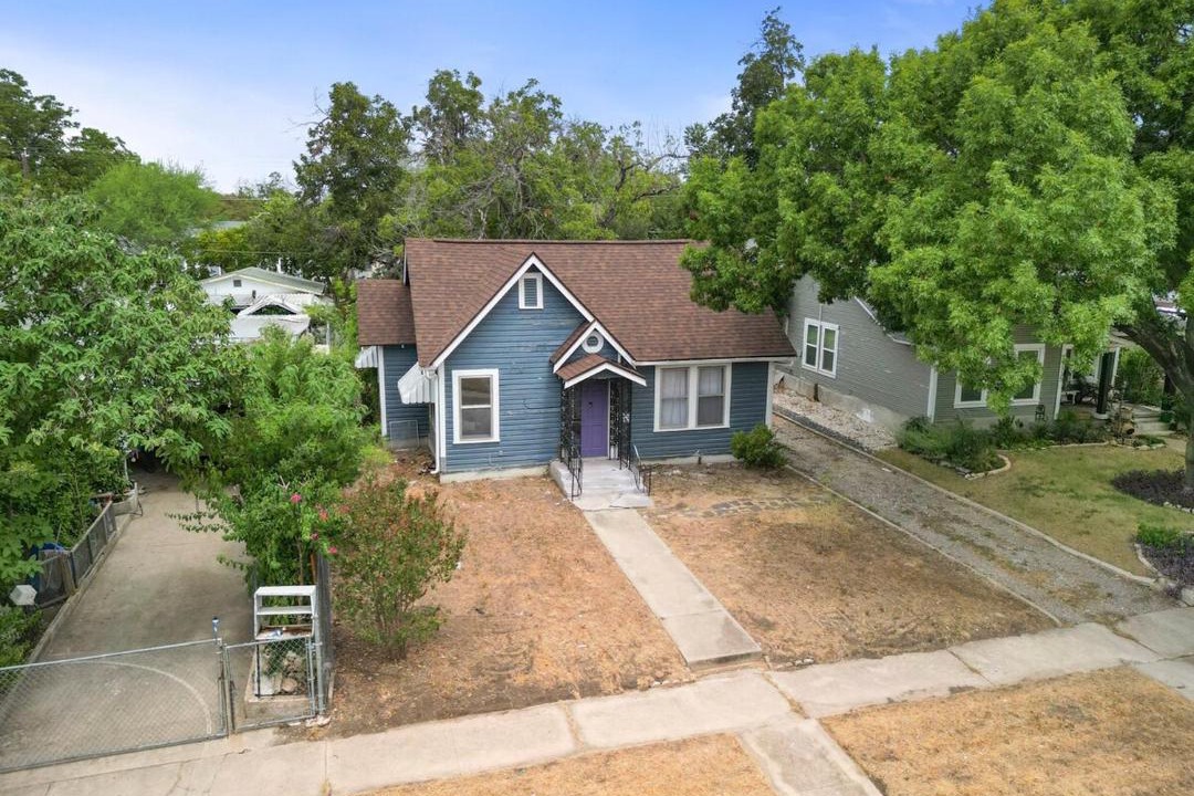 Photo of Others in Highland Park