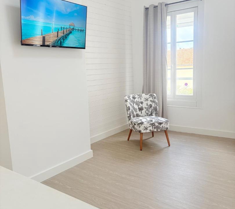 Photo of Others in Pauillac