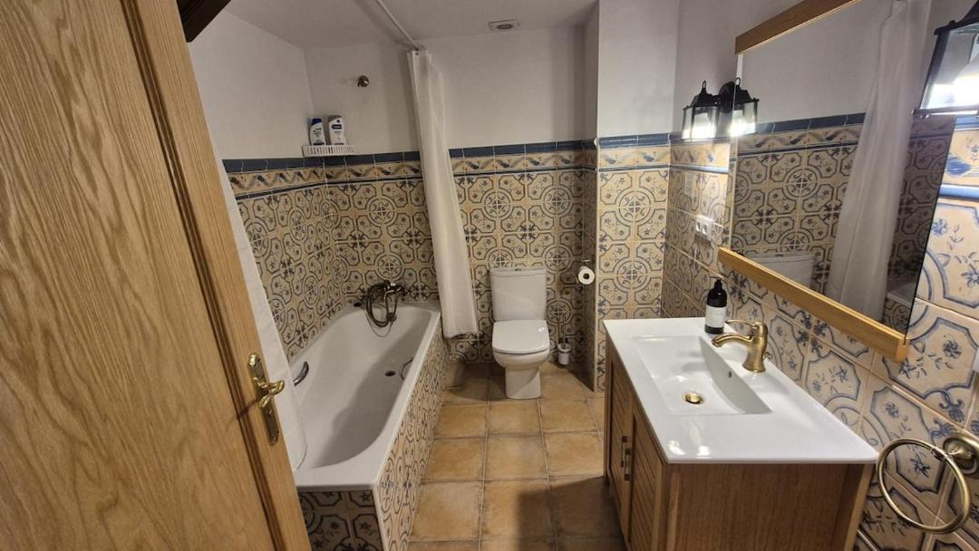 Photo of Bathroom in Alquezar