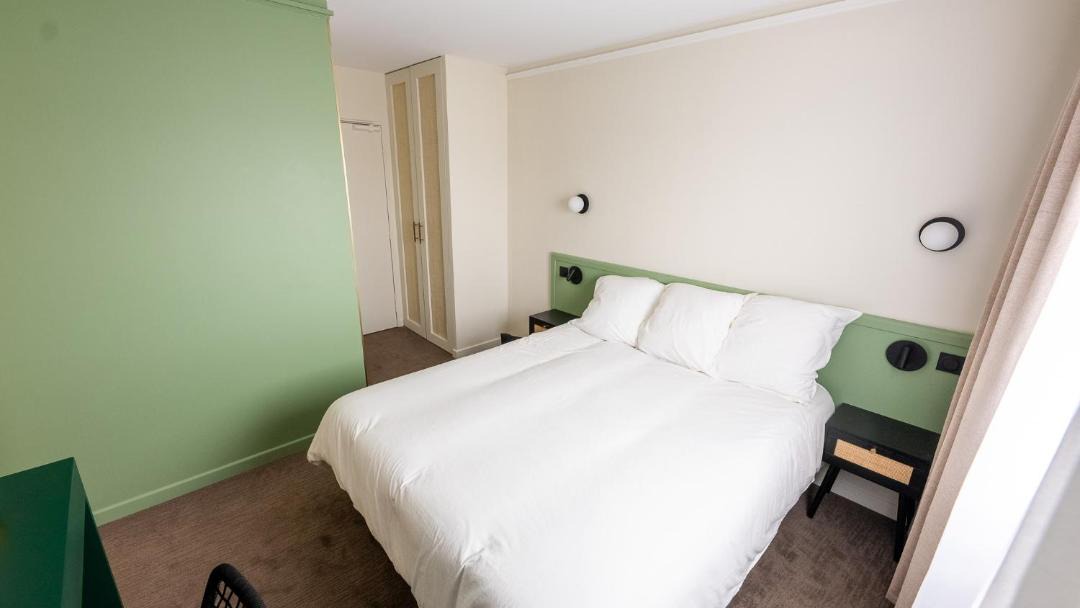 Photo of Bedroom in Joinville-le-Pont