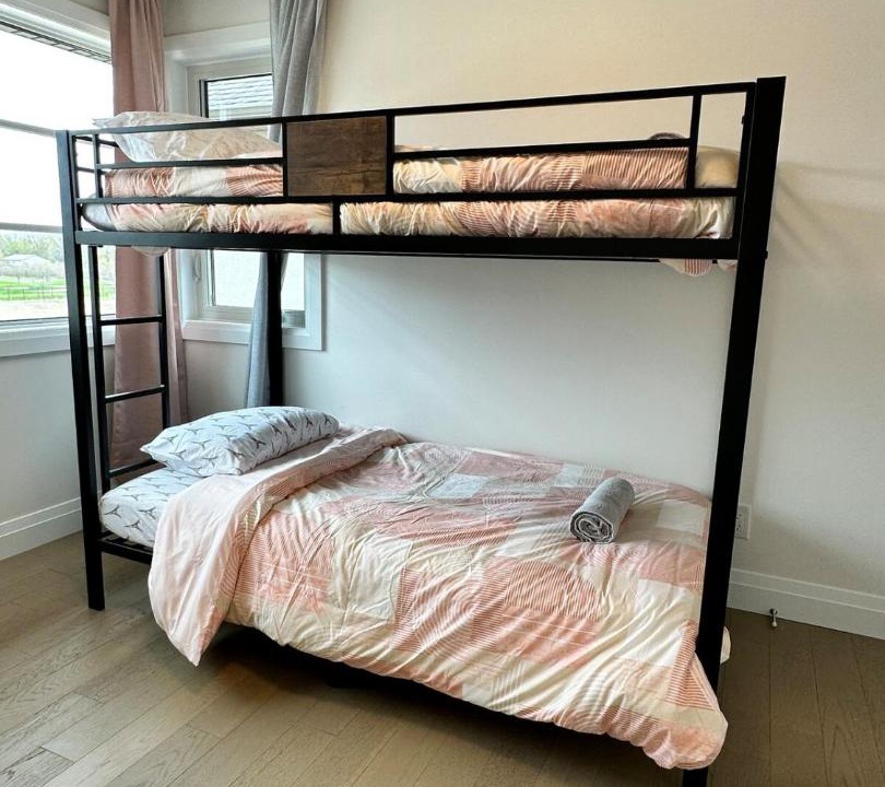 Photo of Bedroom in Boblo Island