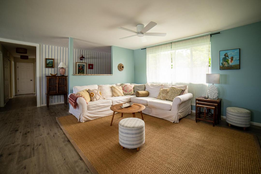 Photo of Others in Captain Cook