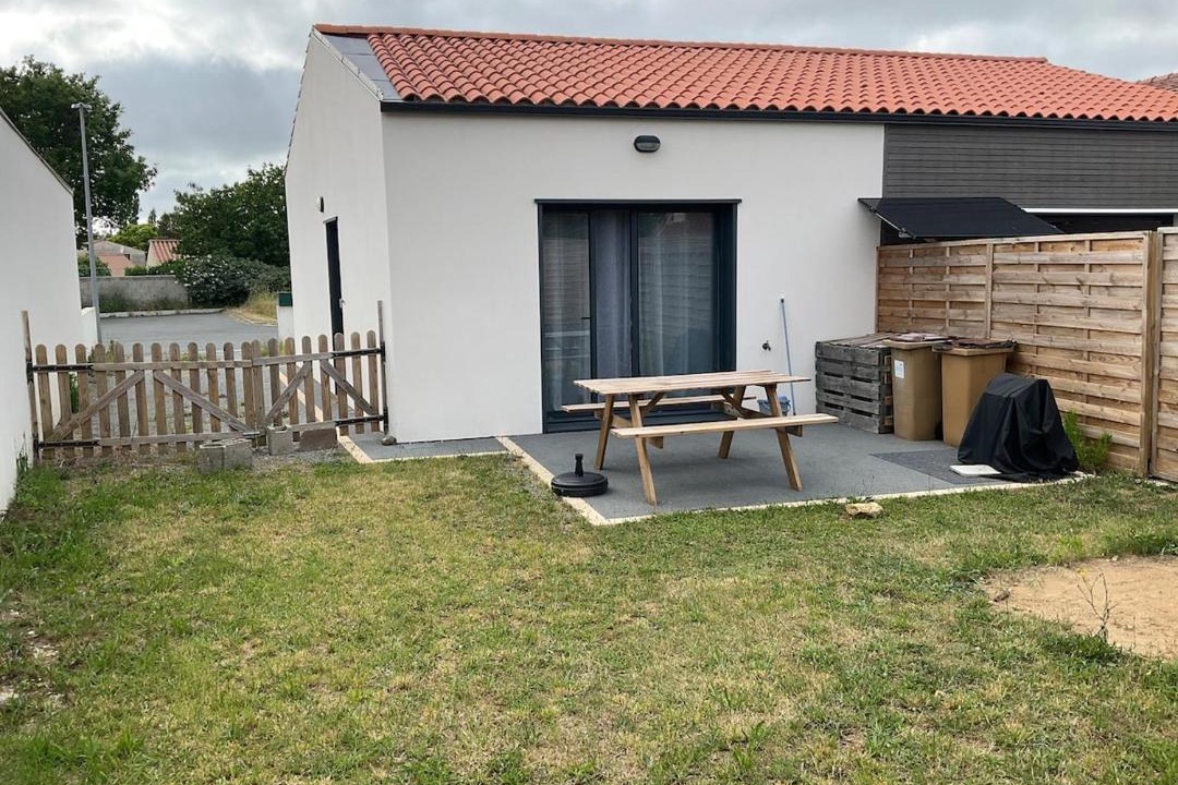 Photo of Others in Sallertaine